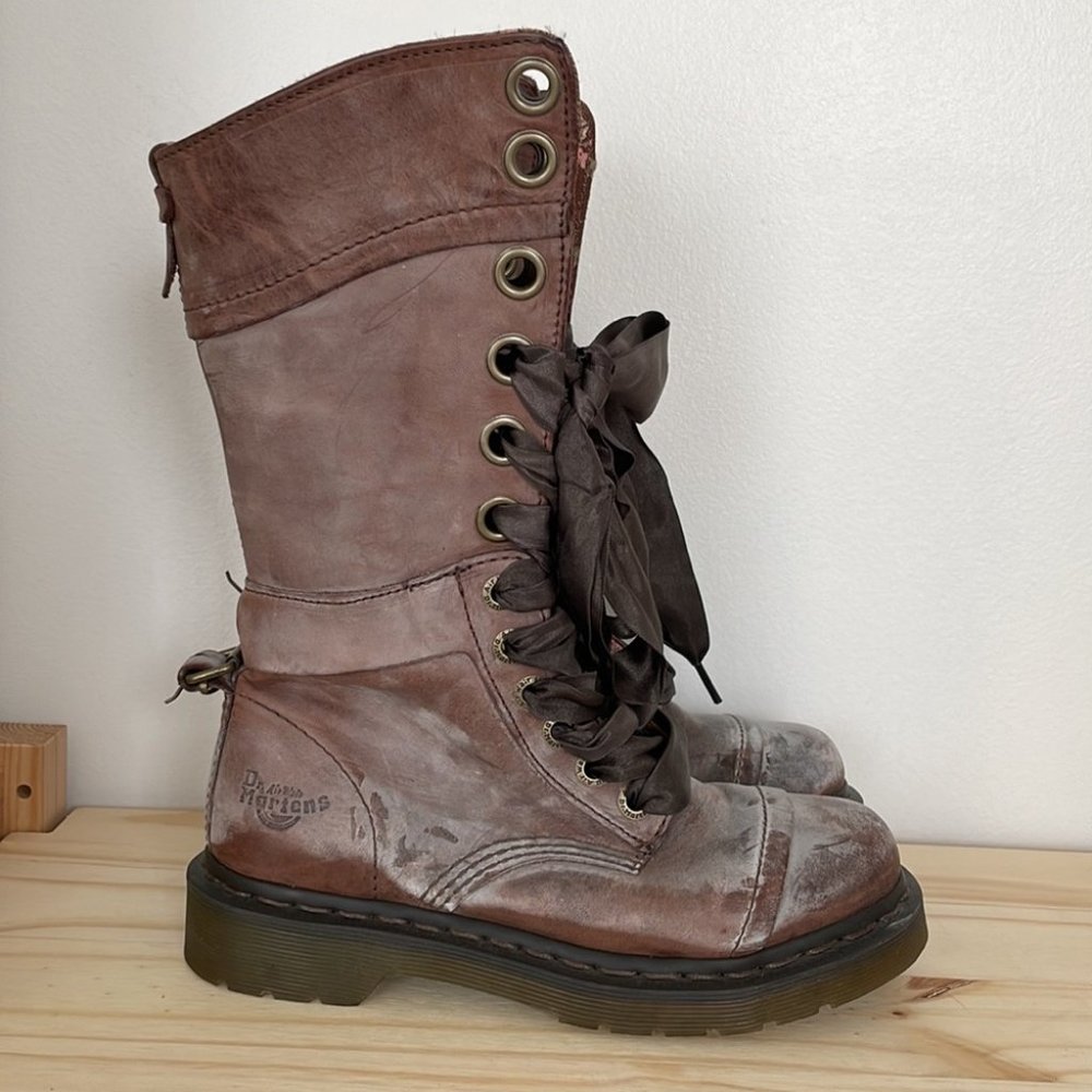Dr. Martens Maasai Triumph Waxed Brown Ribbon Lace Up Fold Down 12-eye boots